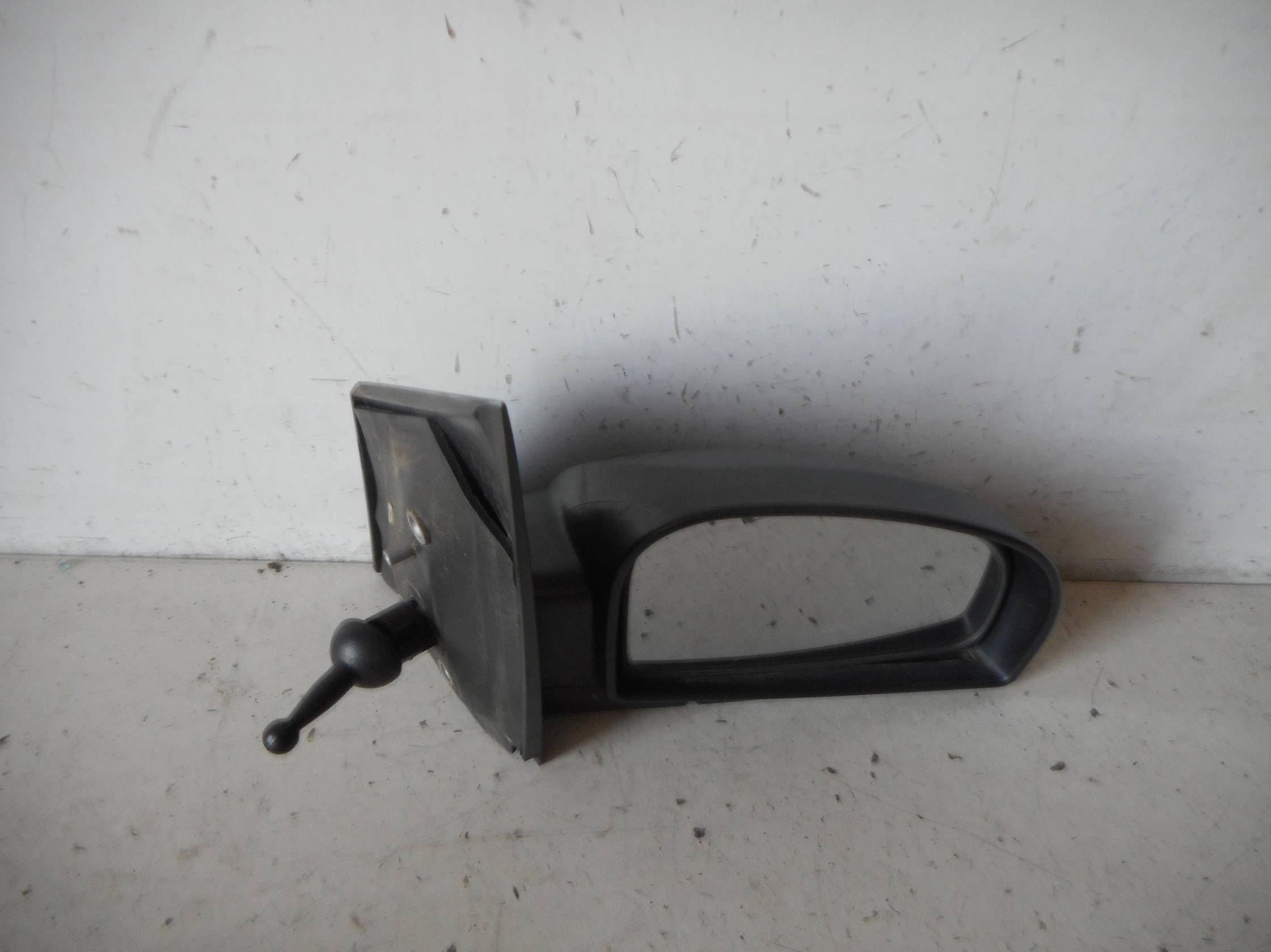 Retrovisore est. dx.